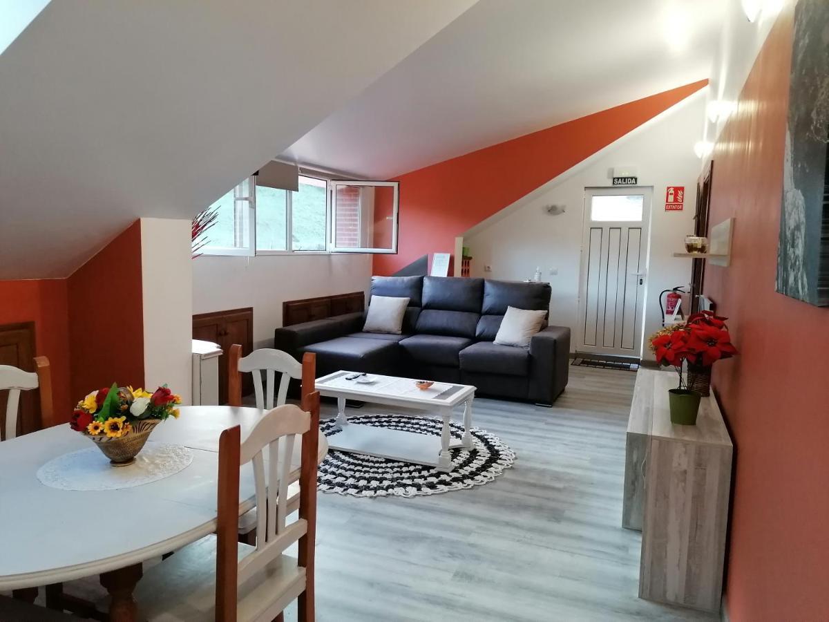 Apartamento Turistico La Mies Apartment Orena Bagian luar foto